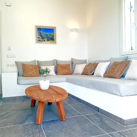 Walking Distance Spacious With Balcony - Esencia Naxian Apartment Naxos City