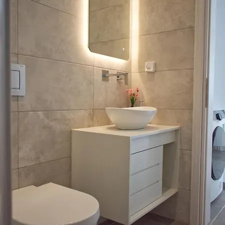 Walking Distance Spacious With Balcony - Esencia Naxian Apartment Naxos City