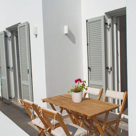 Walking Distance Spacious With Balcony - Esencia Naxian Apartamento