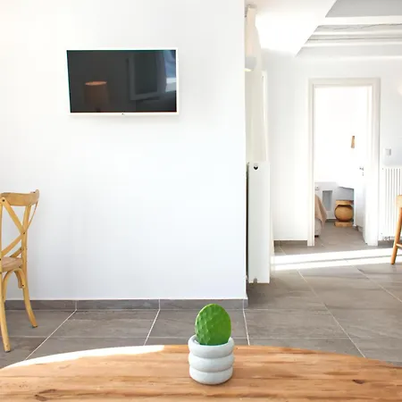Walking Distance Spacious With Balcony - Esencia Naxian Apartamento