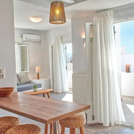Walking Distance Spacious With Balcony - Esencia Naxian Apartamento *