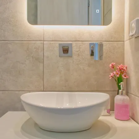 Apartamento Walking Distance Spacious With Balcony - Esencia Naxian *